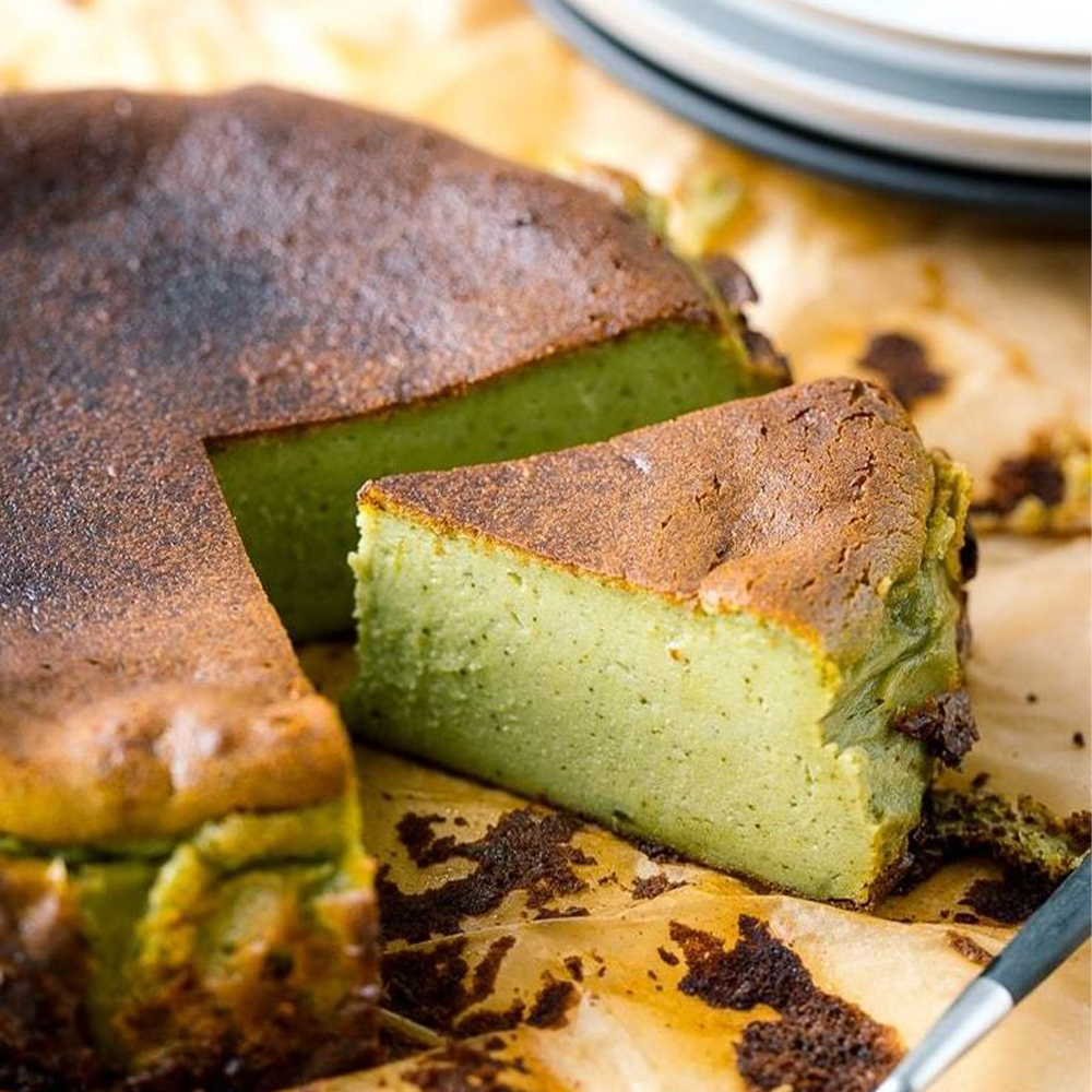 Pistachio Burnt Basque Cheesecake (order base)