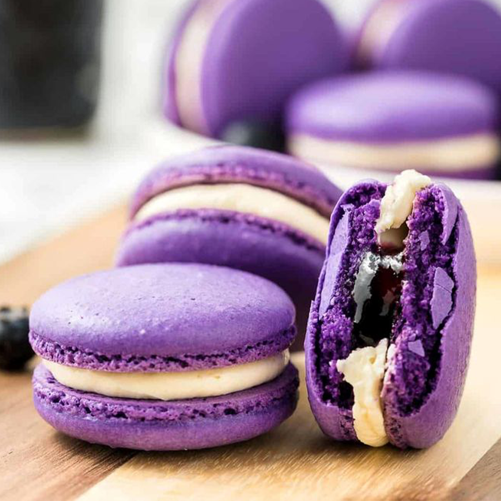 Blueberry Macrons